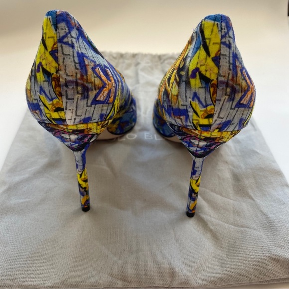 New Autographed Manolo Blahnik BB Graffiti Pumps - Picture 7 of 10